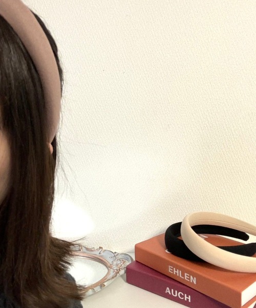 fiere（フィエール）の「ボリューム万能シンプルカチューシャ（カチューシャ・レディース・ブラウン/ブラック/ベージュ・FREE）」の4枚目の写真