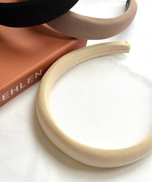 fiere（フィエール）の「ボリューム万能シンプルカチューシャ（カチューシャ・レディース・ブラウン/ブラック/ベージュ・FREE）」の11枚目の写真