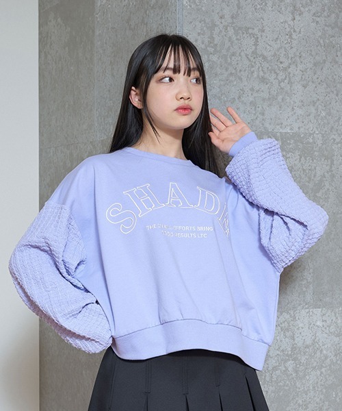 LOVETOXIC（ラブトキシック）の「【WEB・一部店舗限定】ポコポコ袖立体刺しゅうスウェット（スウェット・キッズ・サックスブルー/オフホワイト/ラベンダー・S/M/L）」の2枚目の写真