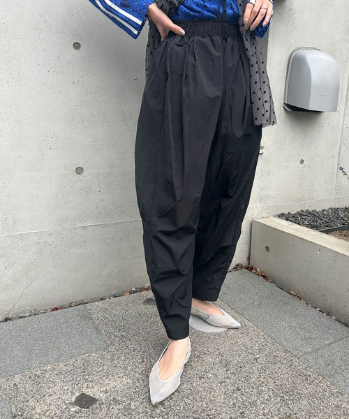 bohmal（ボマール）の「ナイロンタフタタックギャザーパンツ（その他パンツ・レディース・アイボリー/ピンク/ブラック・MEDIUM）」の20枚目の写真