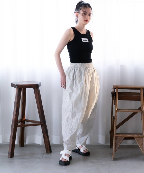 bohmal（ボマール）の「ナイロンタフタタックギャザーパンツ（その他パンツ・レディース・アイボリー/ピンク/ブラック・MEDIUM）」の18枚目の写真