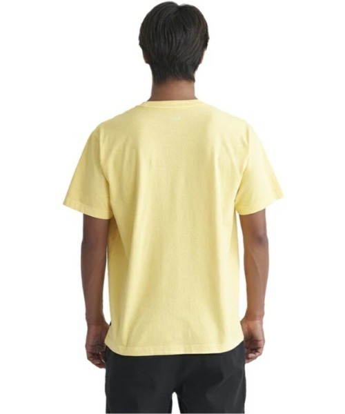 Quiksilver（クイックシルバー）の「LINE BY LINE ST/クイックシルバー半袖ロゴTシャツ（Tシャツ/カットソー・メンズ・グリーン/ホワイト/イエロー/チャコールグレー・LARGE/MEDIUM/X-LARGE/SMALL）」の12枚目の写真