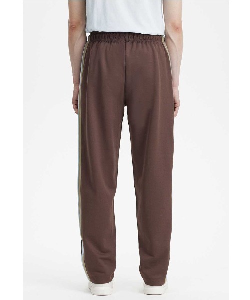 FRED PERRY（フレッドペリー）の「Tape Detail Track Pant