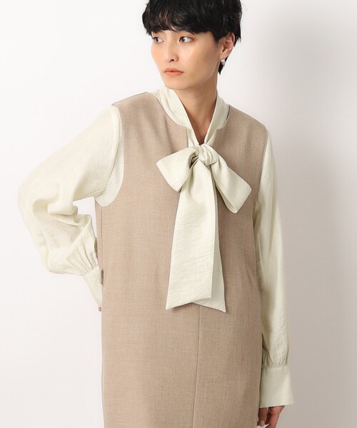 OPAQUE.CLIP（オペークドットクリップ）の「◆≪美人百花掲載≫ ヴィンテージシアーボウタイブラウス【洗濯機洗い可】（シャツ/ブラウス・レディース・ピンク/アイボリー/ライトブルー・36/38/40/42）」の2枚目の写真