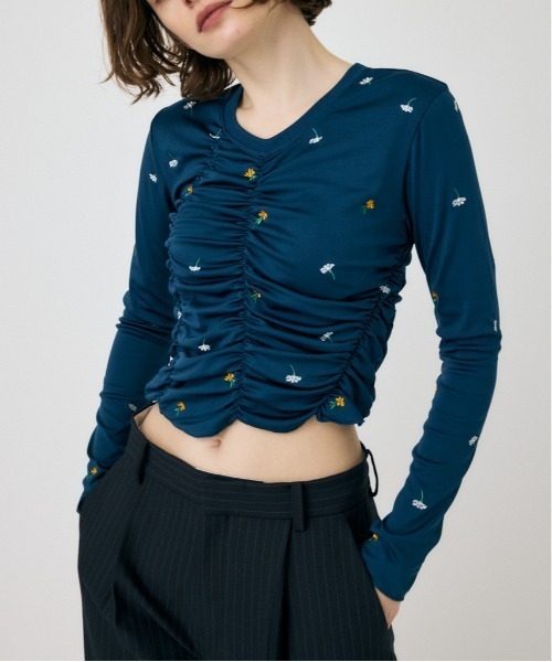 MOUSSY（マウジー）の「FLORAL RANDOM GATHER LS Tシャツ（Tシャツ/カットソー・レディース・ライム/ダークブルー/ブラック/オフホワイト・FREE）」の4枚目の写真