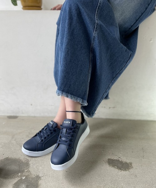 LUGG NAGG(ラグナグ)の「【risata】【軽量】オーソドックス5ホールレースアップスニーカー(スニーカー・レディース・シルバー/ネイビー/ブラック/ホワイト・23.5cm/23.0cm/24.0cm/22.5cm/24.5cm)」の3枚目の写真