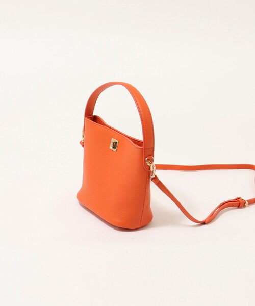 NOLLEY’S（ノーリーズ）の「ヒネリ金具レザーバッグ（ショルダーバッグ・レディース・オレンジ/ホワイト/ブラック・FREE）」の15枚目の写真