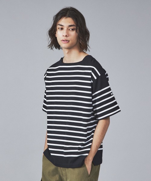 MONT KEMMEL（モンケメル）の「【MONTKEMMEL / モンケメル】オーバーサイズ クルーネック/パネルボーダー /バスクTシャツ（Tシャツ/カットソー・メンズ・ホワイト系その他/ブラック系その他/ホワイト系その他2/ブラック系その他2・M/L/XL）」の3枚目の写真