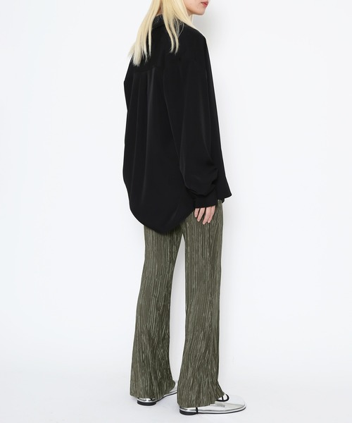 PUNYUS（プニュズ）の「クリスタルプリーツフレアパンツ（その他パンツ・レディース・カーキ/ネイビー・1/2/3/4）」の17枚目の写真