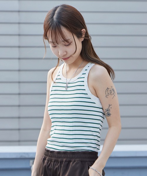MILLER(ミラー)の「R.P.miller/ミラー パネルリブタンクトップ 2026新作 再入荷 新色追加 夏服(タンクトップ・メンズ・ホワイト系/ホワイト/ネイビー/ブラック系/グレー/ブラック/チャコール/レッド系その他/ブルー系その他/ホワイト系1/ホワイト系2/ブルー系その他2/ホワイト系3/ブルー/チャコールグレー/グレー系/ホワイト系4/ブラック系1/ブラウン/ミント・M/L/LL)」の5枚目の写真