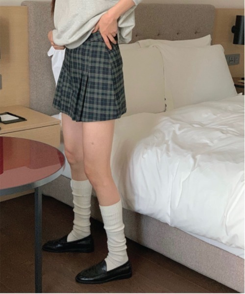by muni:r（バイ ムニール）の「ギークチェックプリーツスカート（スカート・レディース・ブラウン/グリーン/レッド・SMALL/MEDIUM）」の12枚目の写真