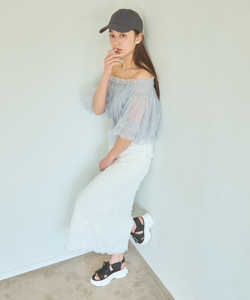 mysty woman（ミスティウーマン）の「チュールギャザーブラウス　120976（シャツ/ブラウス・レディース・グレイッシュブルー/アイボリー/ブラック・FREE）」の5枚目の写真