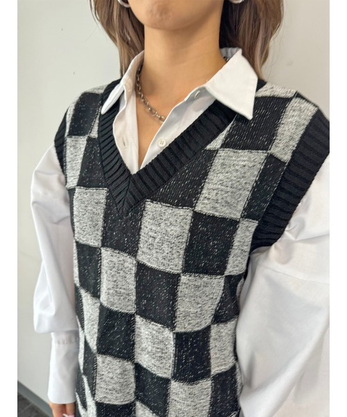 EGOIST（エゴイスト）の「ブロックチェックニットベスト（ベスト・レディース・グレー/マルチ/ブラック・FREE）」の10枚目の写真
