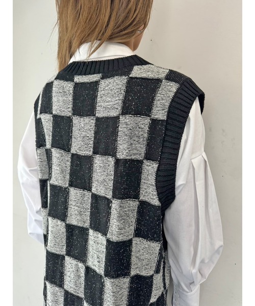 EGOIST（エゴイスト）の「ブロックチェックニットベスト（ベスト・レディース・グレー/マルチ/ブラック・FREE）」の12枚目の写真