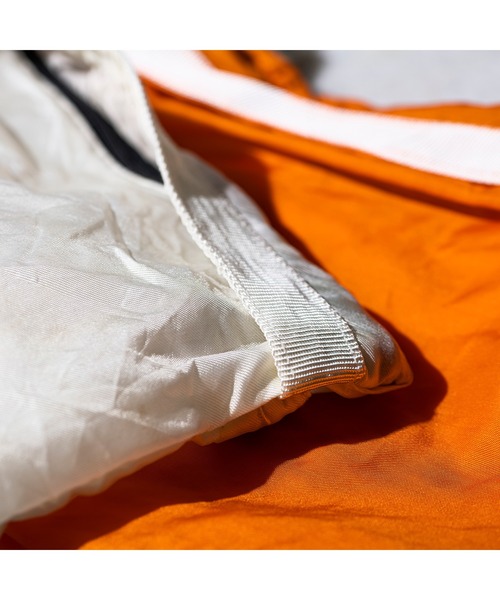 PUEBCO（プエブコ）の「VINTAGE HEAVY PARACHUTE SHOULDER POUCH（ショルダーバッグ・メンズ・ホワイト/オレンジ・ONE SIZE）」の5枚目の写真