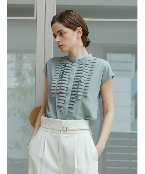 TONAL（トーナル）の「シアープリーツフリルフレンチブラウス（シャツ/ブラウス・レディース・オフホワイト/ライトグリーン/ベージュ・38）」の9枚目の写真