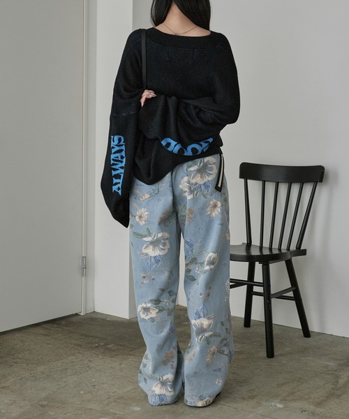 Theater code（シアターコード）の「flower design wide denim pants