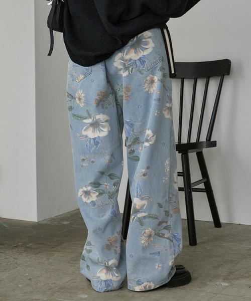Theater code(シアターコード)の「flower design wide denim pants / フラワーデザイン ワイド デニムパンツ ストレート 総柄 花柄(デニムパンツ・レディース・ブルー・3/2)」の10枚目の写真