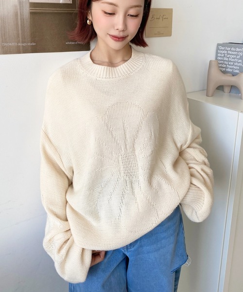 moment+（モーメントプラス）の「5Gフラワーモチーフジャガードニット