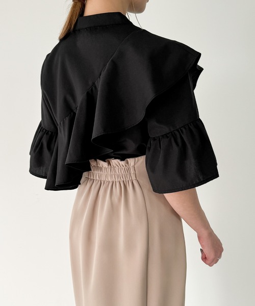 ラッフルデザインシャツブラウス