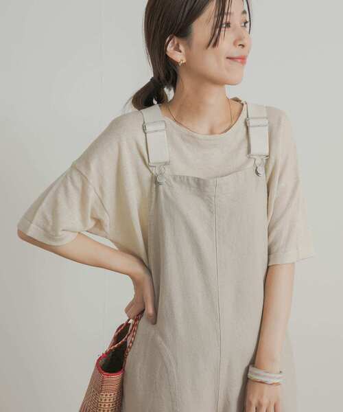 URBAN RESEARCH DOORS（アーバンリサーチドアーズ）の「『UVカット』リネンボートネックニット（ニット/セーター・レディース・ナチュラル/チャコールグレー/グリーン・MEDIUM）」の6枚目の写真