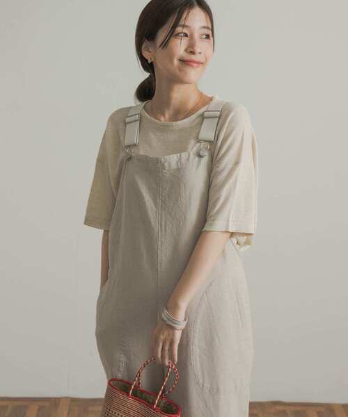 URBAN RESEARCH DOORS（アーバンリサーチドアーズ）の「『UVカット』リネンボートネックニット（ニット/セーター・レディース・ナチュラル/チャコールグレー/グリーン・MEDIUM）」の9枚目の写真