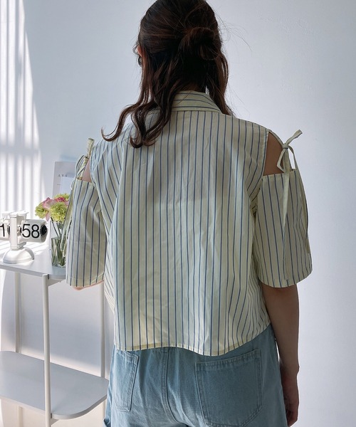 AS KNOW AS plus（アズノゥアズプラス）の「◎ネクタイ付き 肩スリット袖リボンショート丈シャツ（シャツ/ブラウス・レディース・オフホワイト/サックスブルー系/イエロー系・FREE）」の17枚目の写真