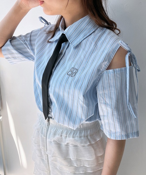 AS KNOW AS plus（アズノゥアズプラス）の「◎ネクタイ付き 肩スリット袖リボンショート丈シャツ（シャツ/ブラウス・レディース・オフホワイト/サックスブルー系/イエロー系・FREE）」の21枚目の写真