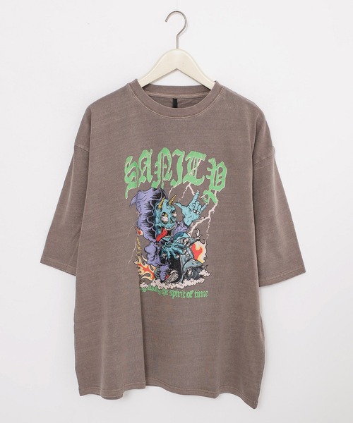 Revo.（レボ）の「ヴィンテージライク ピグメント加工 アソート レトロプリント オーバーサイズTシャツ（Tシャツ/カットソー・メンズ・ブラック系その他/ブラック系その他7/モカ/ブラック系その他3/ブラック系その他5/ブラウン系その他2/ブラック系/ブラック/ブラック系その他2/ブラウン系その他4/ブラウン系その他5/ブラウン系その他6/ブラウン系その他7/ブラウン系その他/ブラック系その他4/ブラック系その他6/ブラウン系その他3/ブラウン系・L/M/XL）」の10枚目の写真