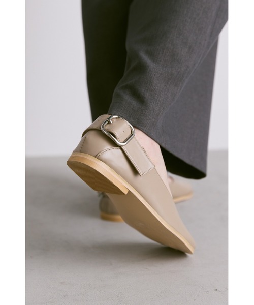 un/neu（アンノイ）の「バックベルト足袋シューズ / タビローファー / tabi shoes（パンプス・レディース・ブラック/ベージュ・SMALL/MEDIUM/LARGE）」の6枚目の写真