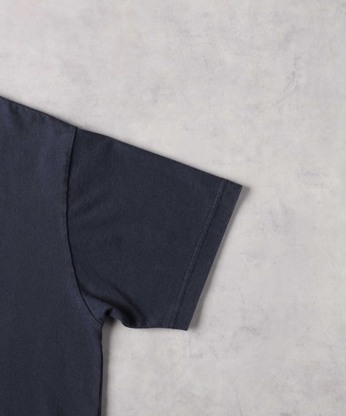 Right-on(ライトオン)の「Other(ソノタ)カラーフロッキーTシャツ(Tシャツ/カットソー・レディース・ネイビー・M/L/XL)」の7枚目の写真