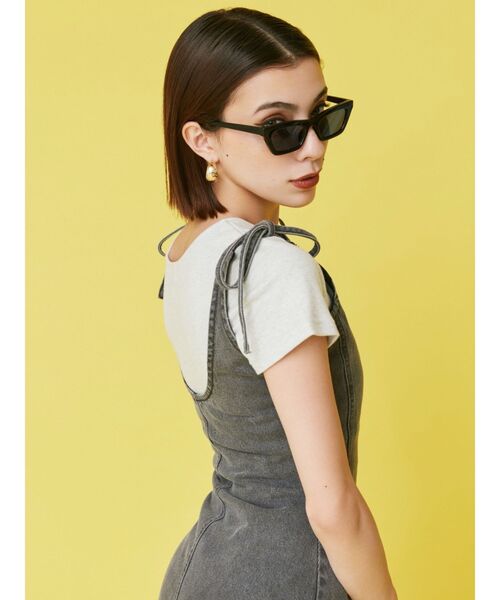 EVRIS（エヴリス）の「CATEYE FRAMEサングラス（サングラス・レディース・ブラウン/ブラック・FREE）」の4枚目の写真