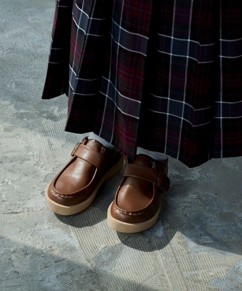 セール】ROVERETO/ロベレート フェイクレザー ベルト 厚底モカシン