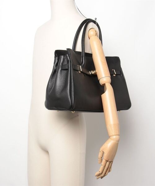 極美品✨AULENTTI ワンショルダートートバック レザー 黒 オウレンティ