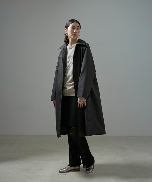 SALON adam et rope'（サロン アダム エ ロペ）の「FURLO DOWNバルマカンコート / ファーロダウン（ダウンジャケット/コート・レディース・ブラック/カーキ・FREE）」の3枚目の写真