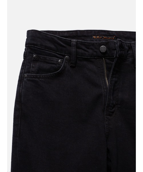 Nudie Jeans(ヌーディージーンズ)の「Mellow Mae So Black メロウメイ スリムストレート ジーンズ(レングス28)(デニムパンツ・レディース・ブラック・25inch/24inch/26inch)」の4枚目の写真