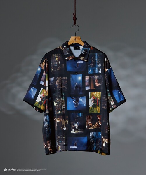 tk.TAKEO KIKUCHI(ティーケータケオキクチ)の「◆【Harry Potter Capsule Collection】総柄プリントシャツ(シャツ/ブラウス・メンズ・ホワイト系4/ブラック系3/ネイビー系3・01/02/03)」の3枚目の写真