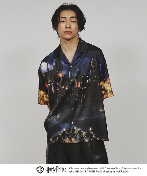 tk.TAKEO KIKUCHI(ティーケータケオキクチ)の「◆【Harry Potter Capsule Collection】総柄プリントシャツ(シャツ/ブラウス・メンズ・ホワイト系4/ブラック系3/ネイビー系3・01/02/03)」の5枚目の写真