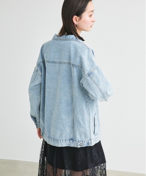 ad thie（アドティエ）の「ビッグシルエット デニムジャケット（デニムジャケット・レディース・ライトブルー・FREE）」の13枚目の写真