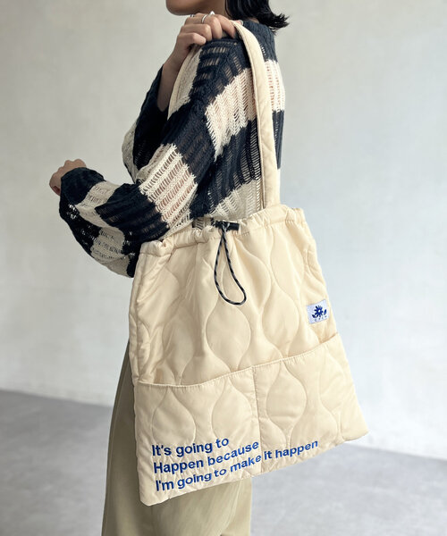 CPCM（シーピーシーエム）の「キルトロゴトートBAG（トートバッグ・レディース・オレンジ/アイボリー/ブラック/カーキ/シルバー・FREE）」の2枚目の写真