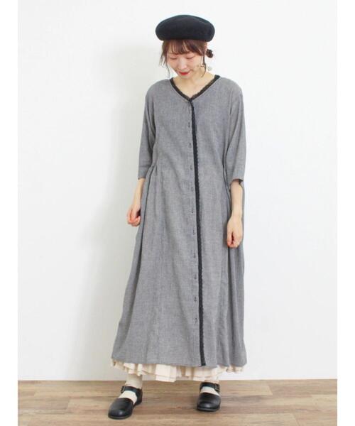 Samansa Mos2(サマンサ モスモス)の「レース羽織りワンピース(ワンピース・レディース・キナリ/オレンジ/チャコールグレー/ブラック・F)」の4枚目の写真