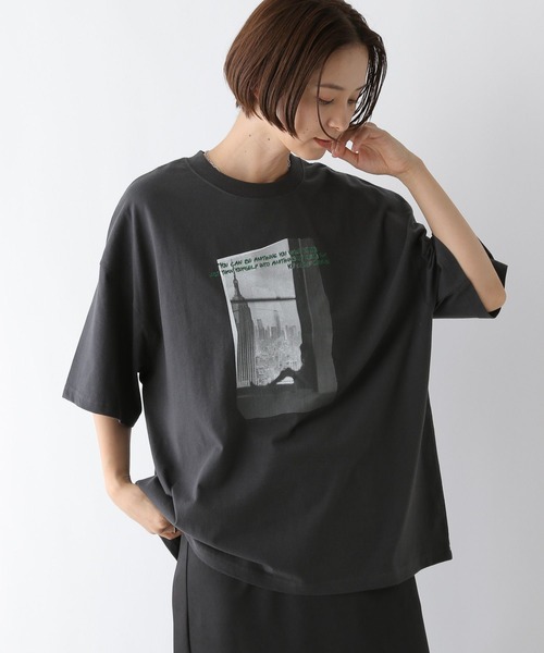 LEPSIM(レプシィム)の「PHOTOプリント6分袖チュニック 141596(Tシャツ/カットソー・レディース・チャコールグレー/オフホワイト・FREE)」の4枚目の写真