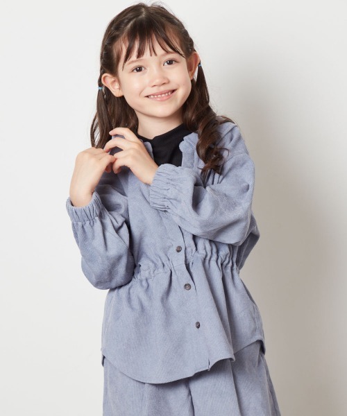 a.v.v（アーヴェヴェ）の「[120-130]シャツレイヤードトップス（シャツ/ブラウス・キッズ・ライトブルー/ダークグレー・120/130）」の2枚目の写真