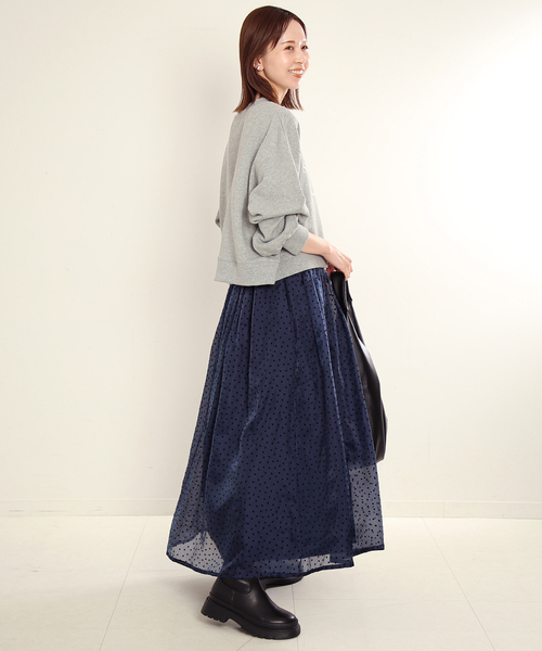 SLOBE IENA（スローブイエナ）の「ロゴショートスウェット（スウェット・レディース・レッド/ネイビー/チャコールグレー・FREE）」の9枚目の写真