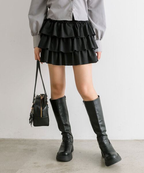 OLIVE des OLIVE（オリーブデオリーブ）の「3段フリルスウェットミニスカート（スカート・レディース・ブラック/オフホワイト/トップグレー・FREE）」の11枚目の写真