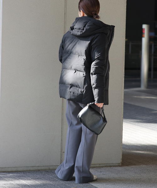 DESCENTE ALLTERRAIN(デサント オルテライン)の「【DESCENTE ALLTERRAIN】 MIZUSAWA DOWN マウンテニアL:ダウン DAWYGK40U(ダウンジャケット/コート・レディース・ブラック・MEDIUM/LARGE)」の5枚目の写真