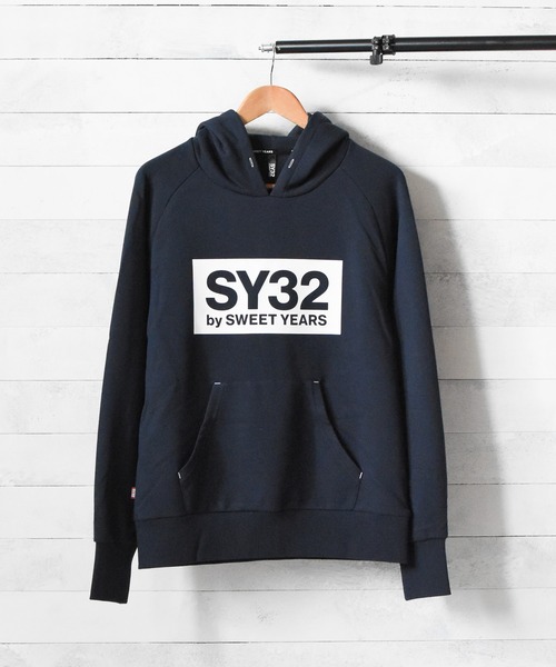 SY32 by SWEET YEARS(エスワイサーティトゥバイスィートイヤーズ)の「【SY32 by SWEET YEARS】REGULAR P/O HOODIE(パーカー・メンズ・ネイビー/グレー・X-LARGE/SMALL)」の2枚目の写真