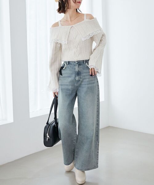 MAJESTIC LEGON（マジェスティックレゴン）の「レースリボンオフショルケーブルニット（ニット/セーター・レディース・グレー/チャコールグレー/アイボリー・MEDIUM）」の5枚目の写真