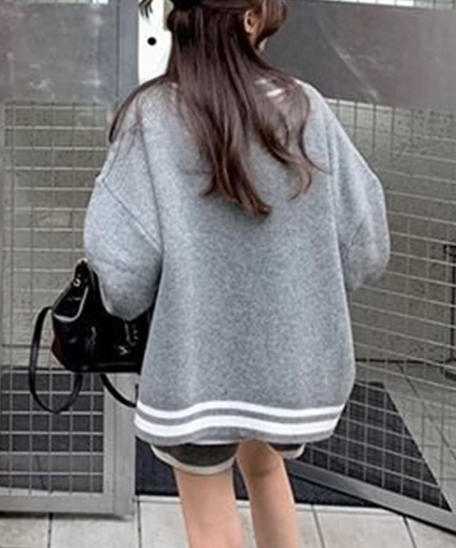 GLAMOROUS JANE（グラマラスジェーン）の「配色ライン入りカーデ×ショートパンツ2点セット（セットアップ・レディース・ホワイト/グレー/ブラック・FREE）」の4枚目の写真