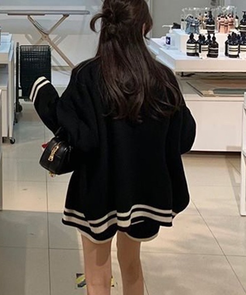 GLAMOROUS JANE（グラマラスジェーン）の「配色ライン入りカーデ×ショートパンツ2点セット（セットアップ・レディース・ホワイト/グレー/ブラック・FREE）」の9枚目の写真
